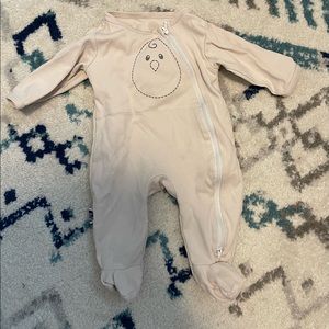Nested bean footie pajama size small